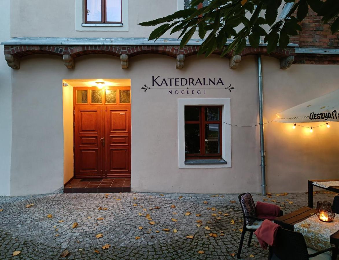 Katedralna Apart'S Legnica Eksteriør bilde